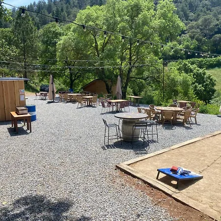 Les Cabanes-tipi Paco En Pleine Nature * La Tour-sur-Orb